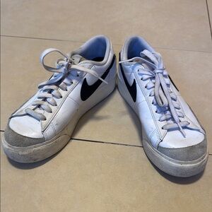 Nike White and Gray Sneakers size 8.5 DJ0292-101